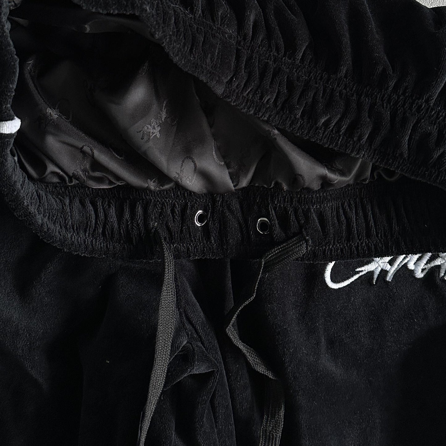 Pantalón de Terciopelo Negro Corteiz