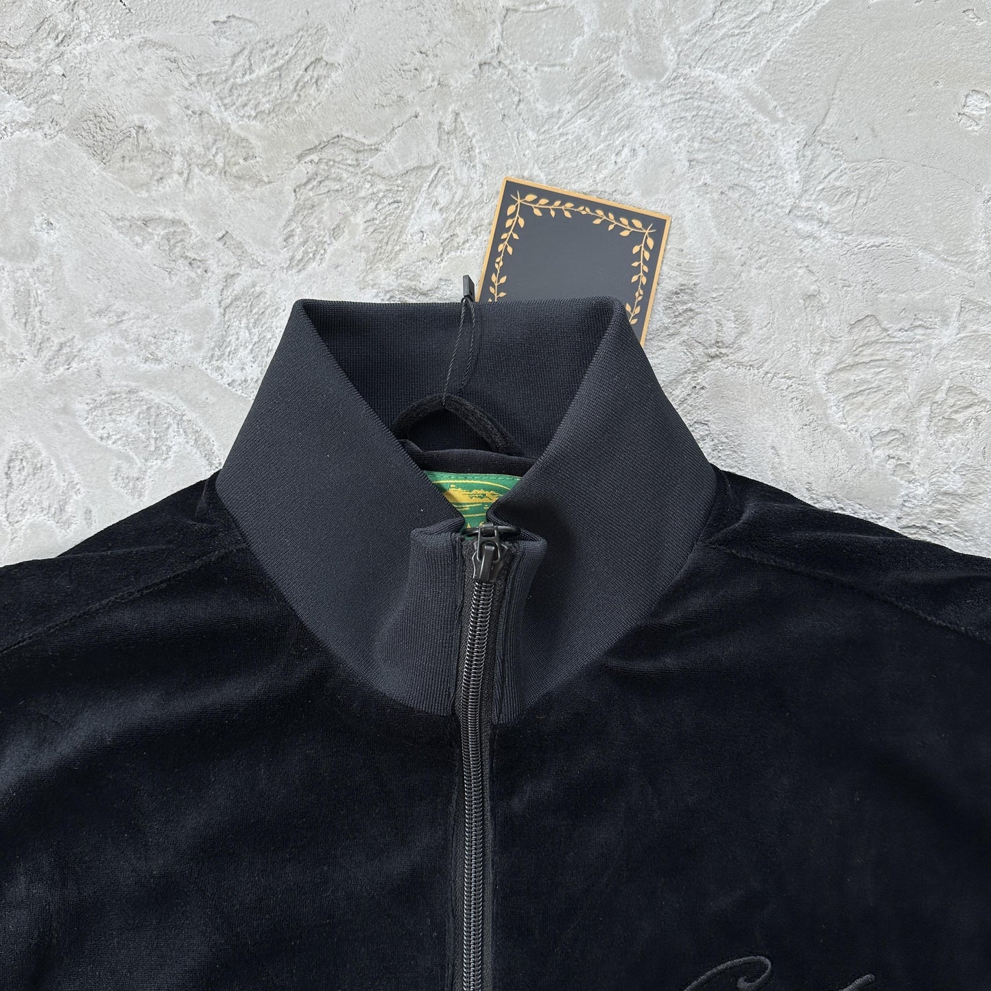 Traje de terciopelo Corteiz
