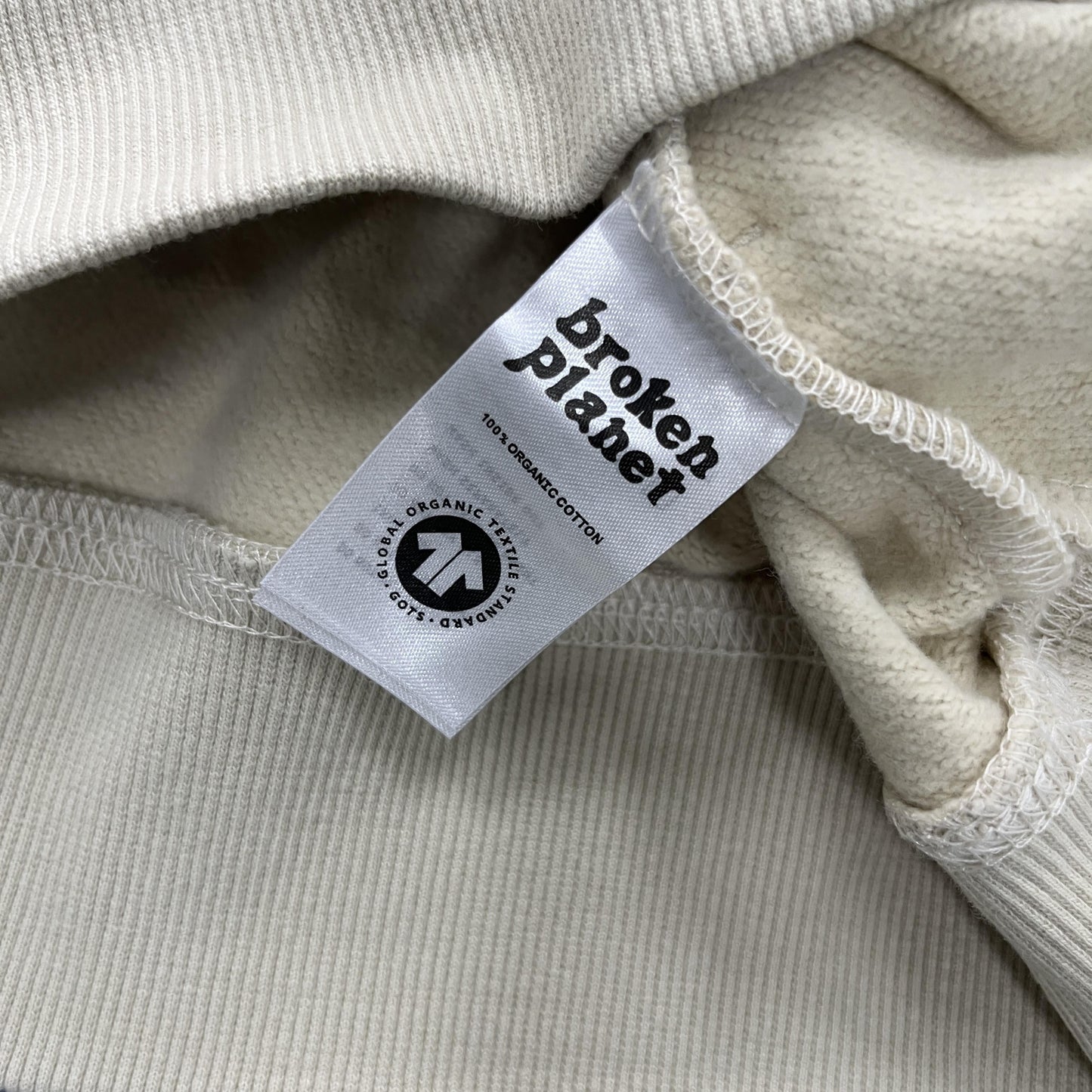 Sudadera con capucha Broken P sola, pero no solitaria