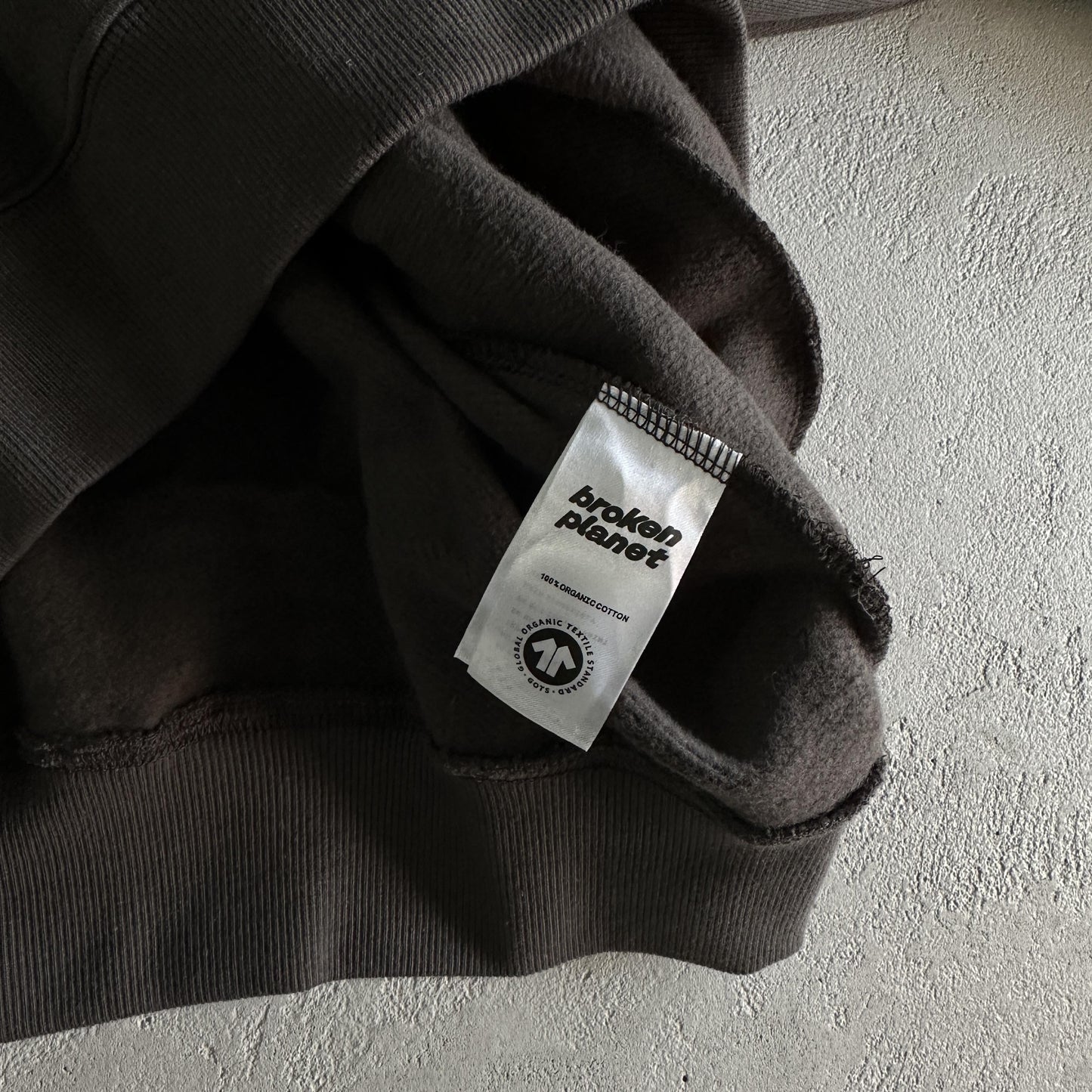 Broken Planet – Flucht in die Zukunft – Kapuzenpullover