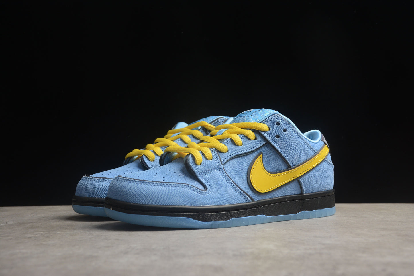 Las Chicas Superpoderosas x Nike SB Dunk Low Bubbles