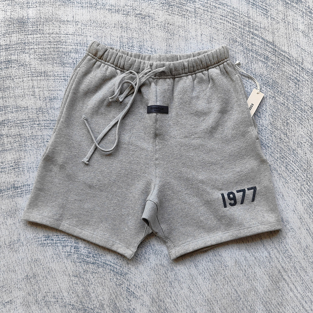 FOG Essentials Camiseta y pantalones cortos 1977