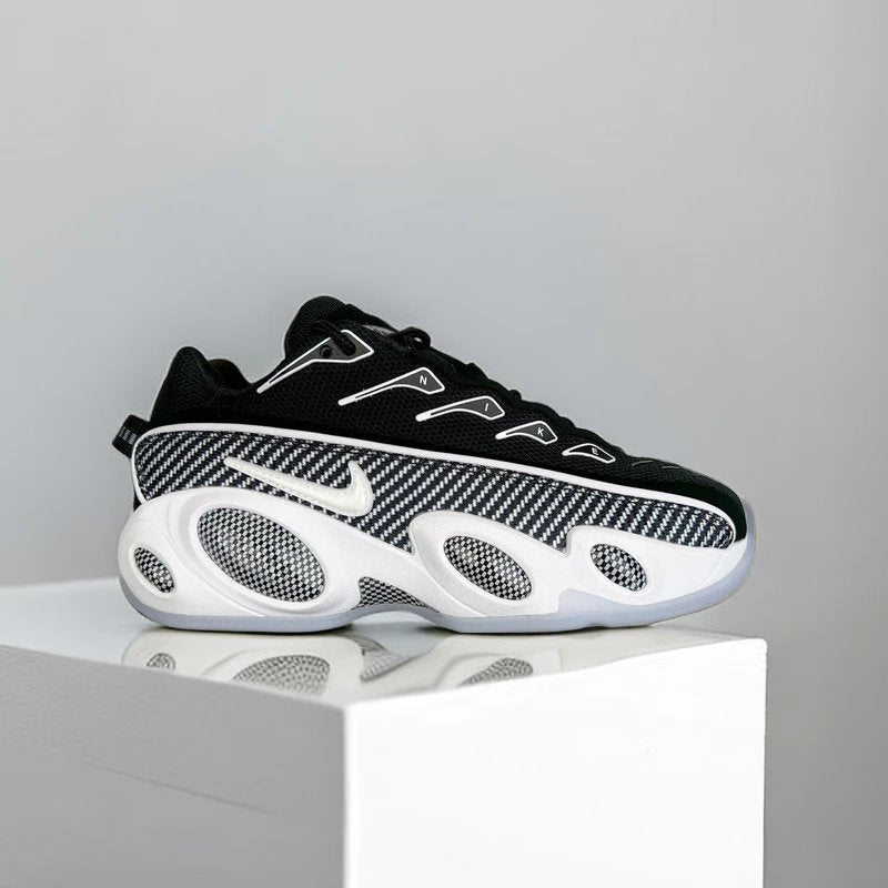 Nocta x Nike Glide negro y blanco