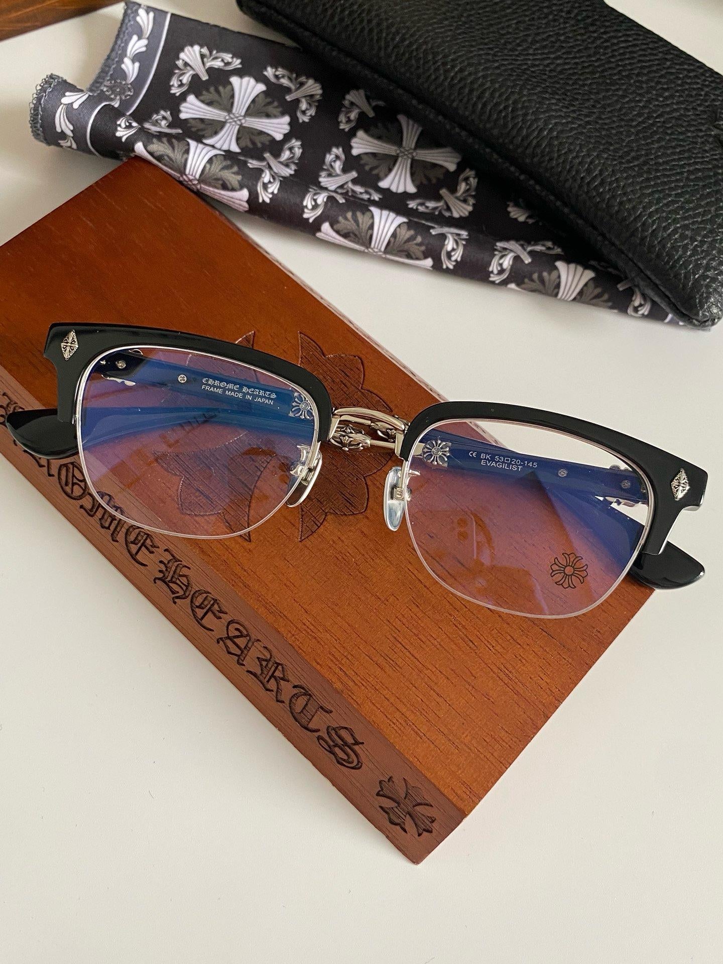 Occhiali Crome Hearts