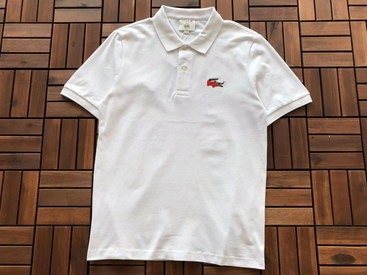 Collezione Polo Lacoste x Netflix