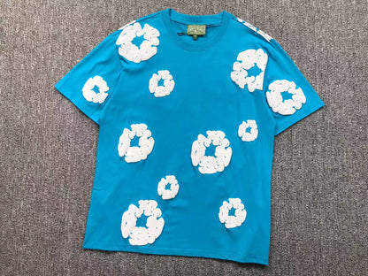 Completo corto con strappi in denim