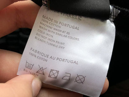 Pantaloncini con strappi in denim 