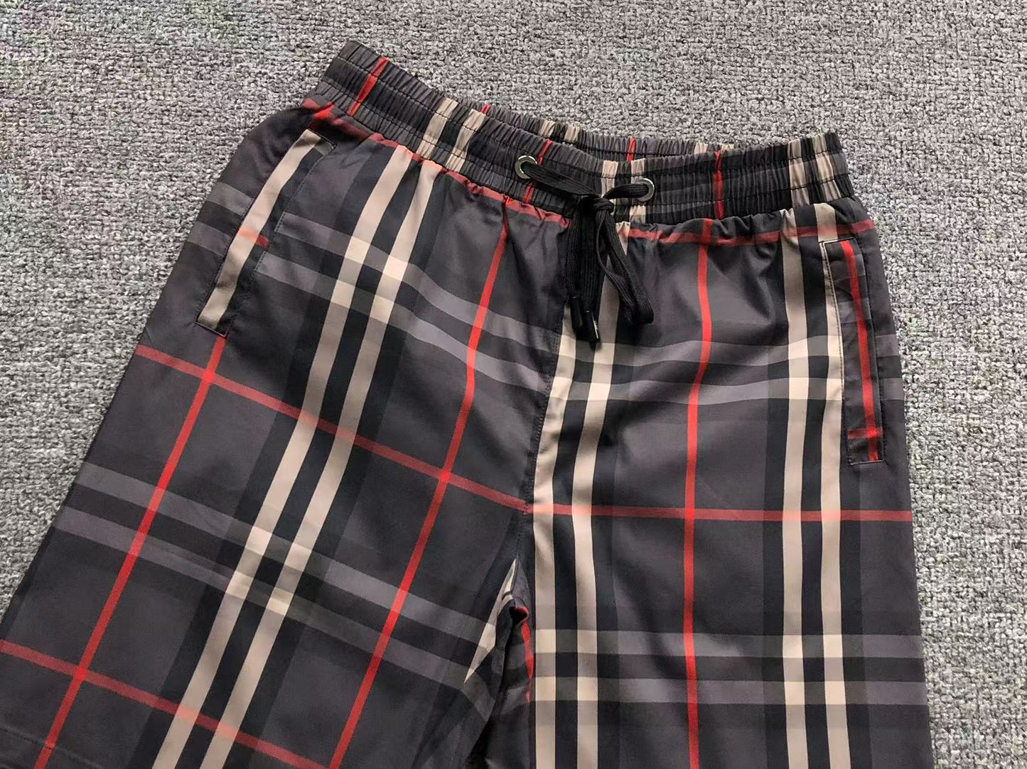 Pantaloncini Burberry 