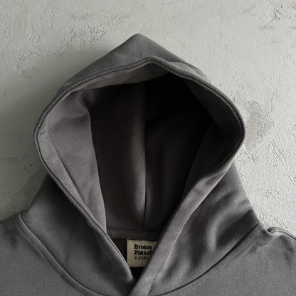 Broken Planet Kapuzenpullover „Finde dein Gleichgewicht“ 