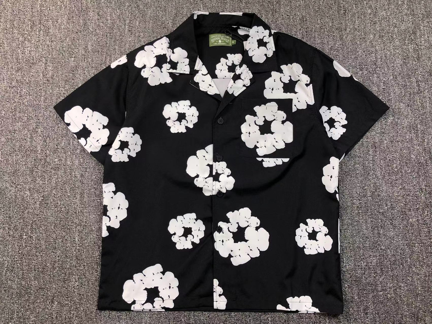 Tuta da bagno con strappi in denim