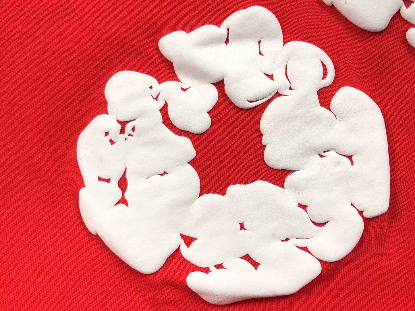 Completo corto con strappi in denim