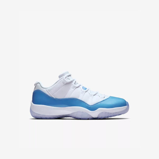 Air Jordan 11 Low „Weiß &amp; Universitätsblau“ 