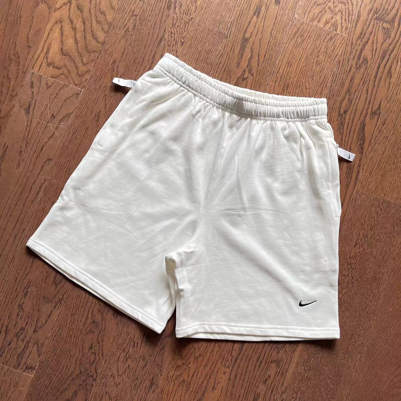 Pantaloncini Nike