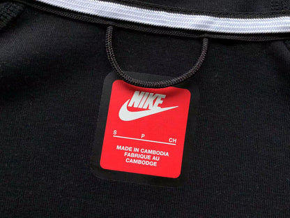 Nike Techfleece Anzug Neue Saison