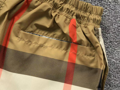 Pantaloncini Burberry 