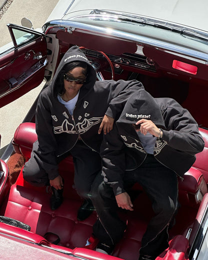 „Broken Planet“-Kapuzenpullover mit Doppelreißverschluss 