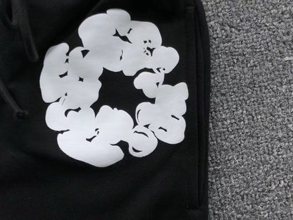 Pantaloncini con strappi in denim