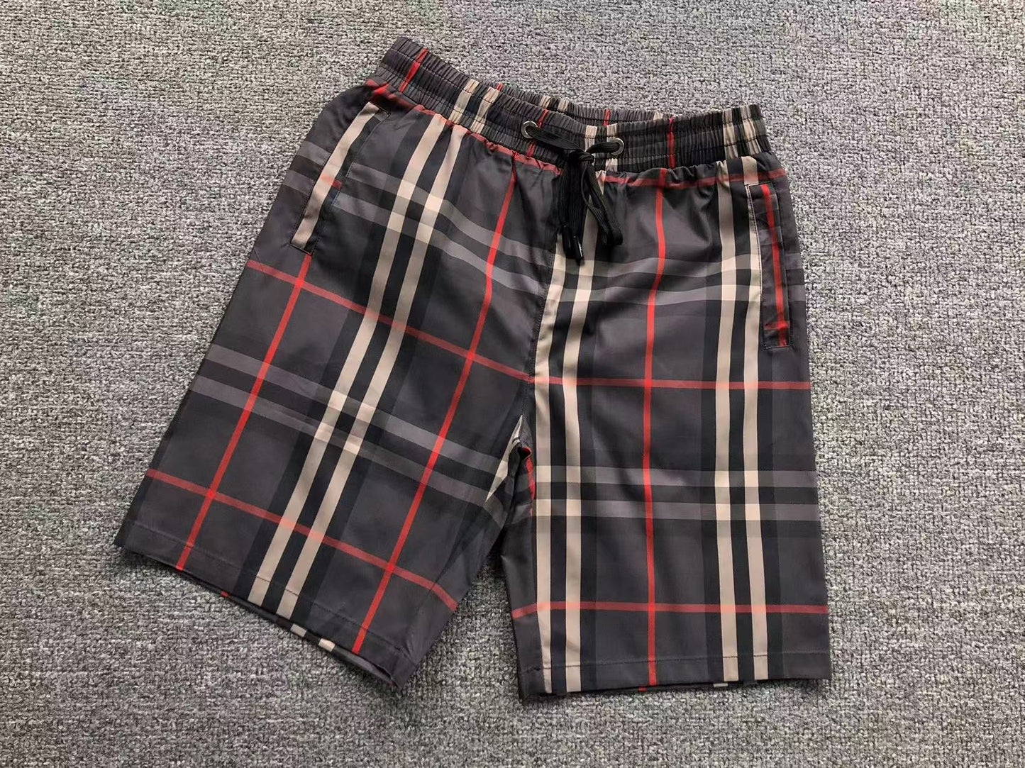 Pantaloncini Burberry 