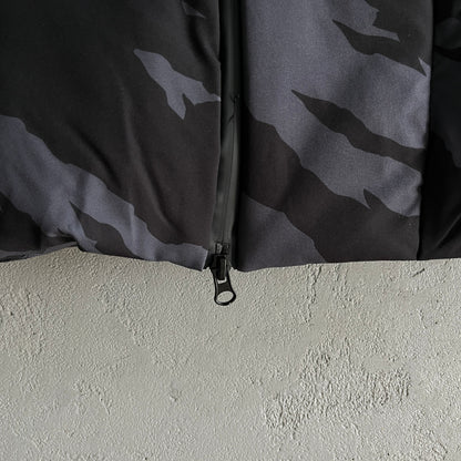 Giacca imbottita Trapstar Hyperdrive Technical Black Tiger Camo 