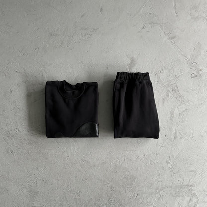 Synaworld Rundhalsanzug Schwarz 