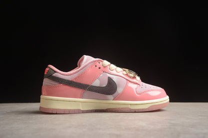 Nike Dunk Low LX Barbie 