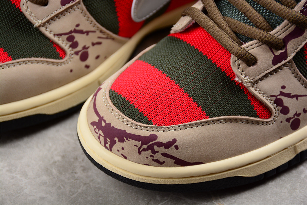 Nike sb freddy top