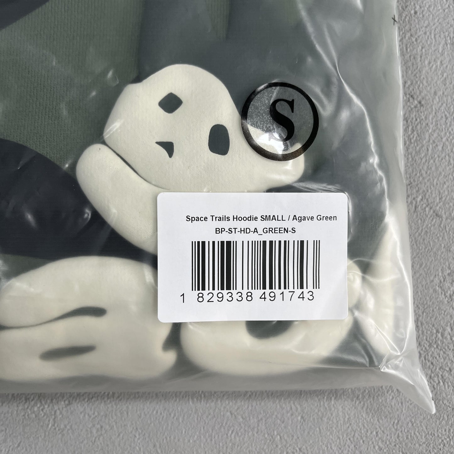 Hoodie mit Weltraumpfaden von Broken Planet 