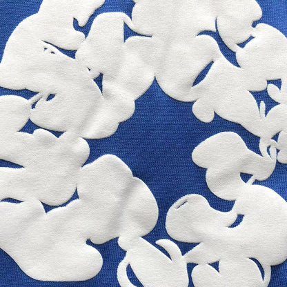 Maglietta con lacrime di denim 