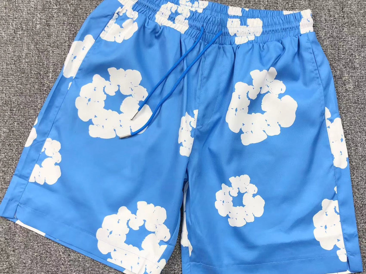 Tuta da bagno con strappi in denim