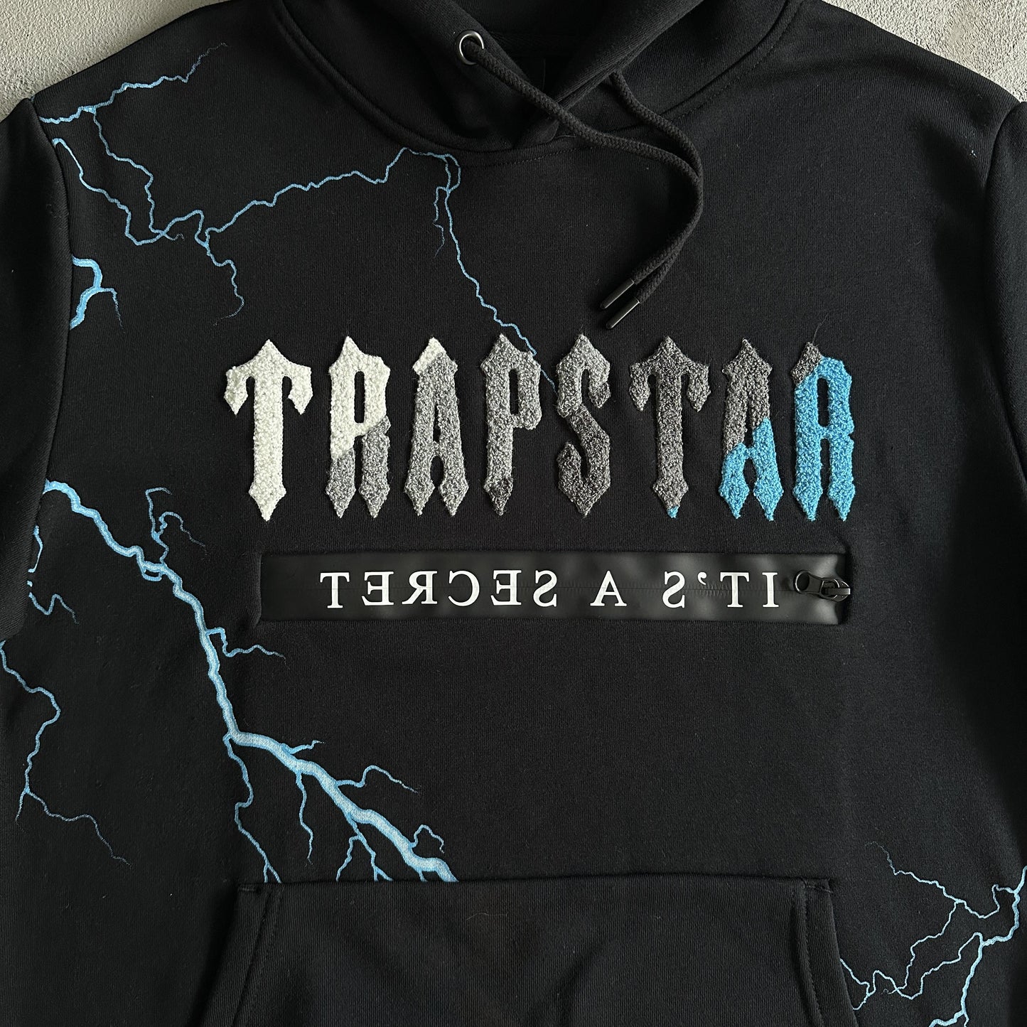 Trapstar Trainingsanzug Chenille Lightning 