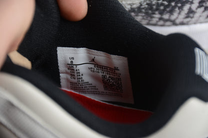 Air Jordan 11 Low "Schlange" 