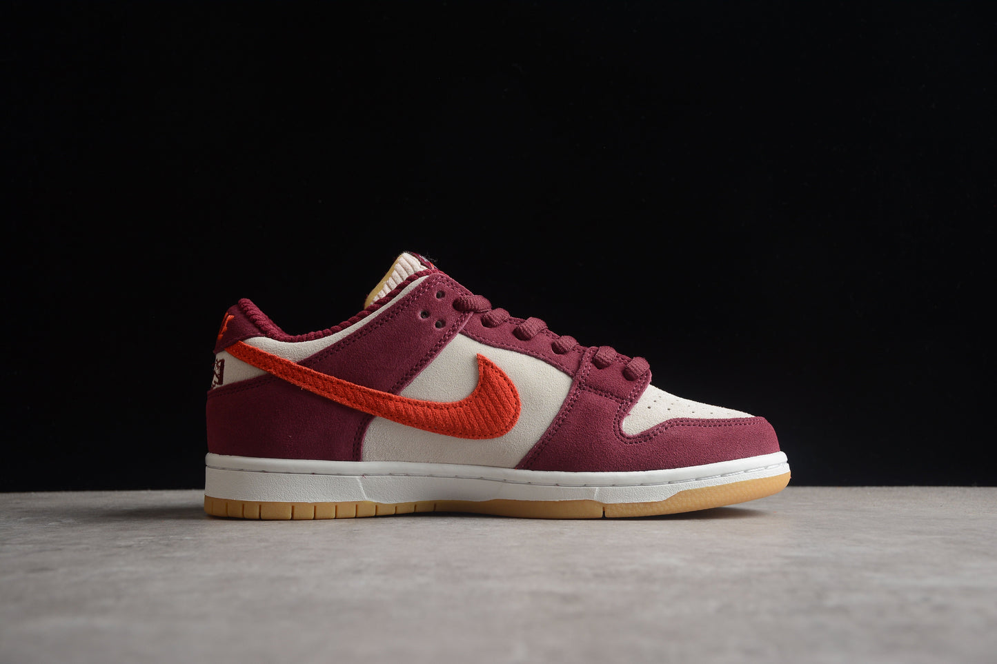 Nike SB Dunk Low Skate wie ein Mädchen 
