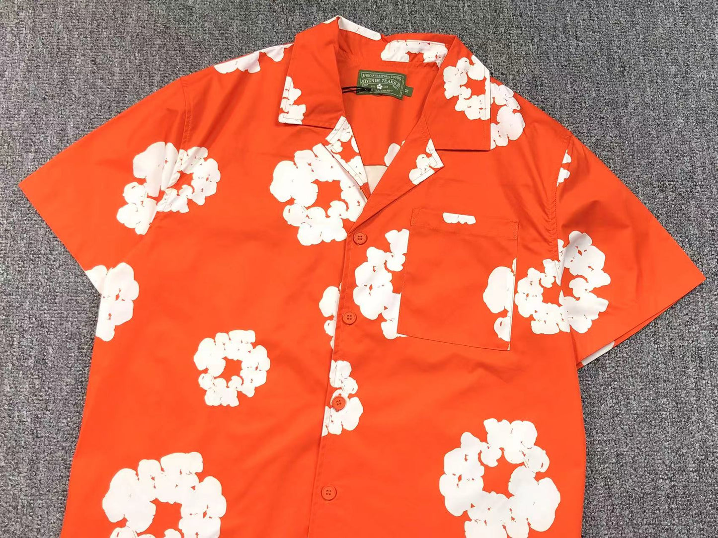 Tuta da bagno con strappi in denim