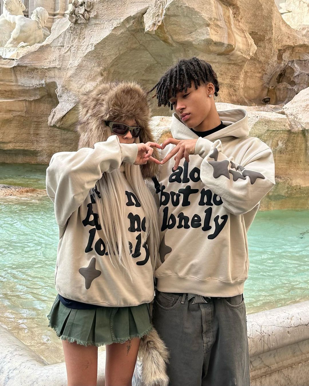 Broken Planet – Allein, aber nicht einsam – Kapuzenpullover 