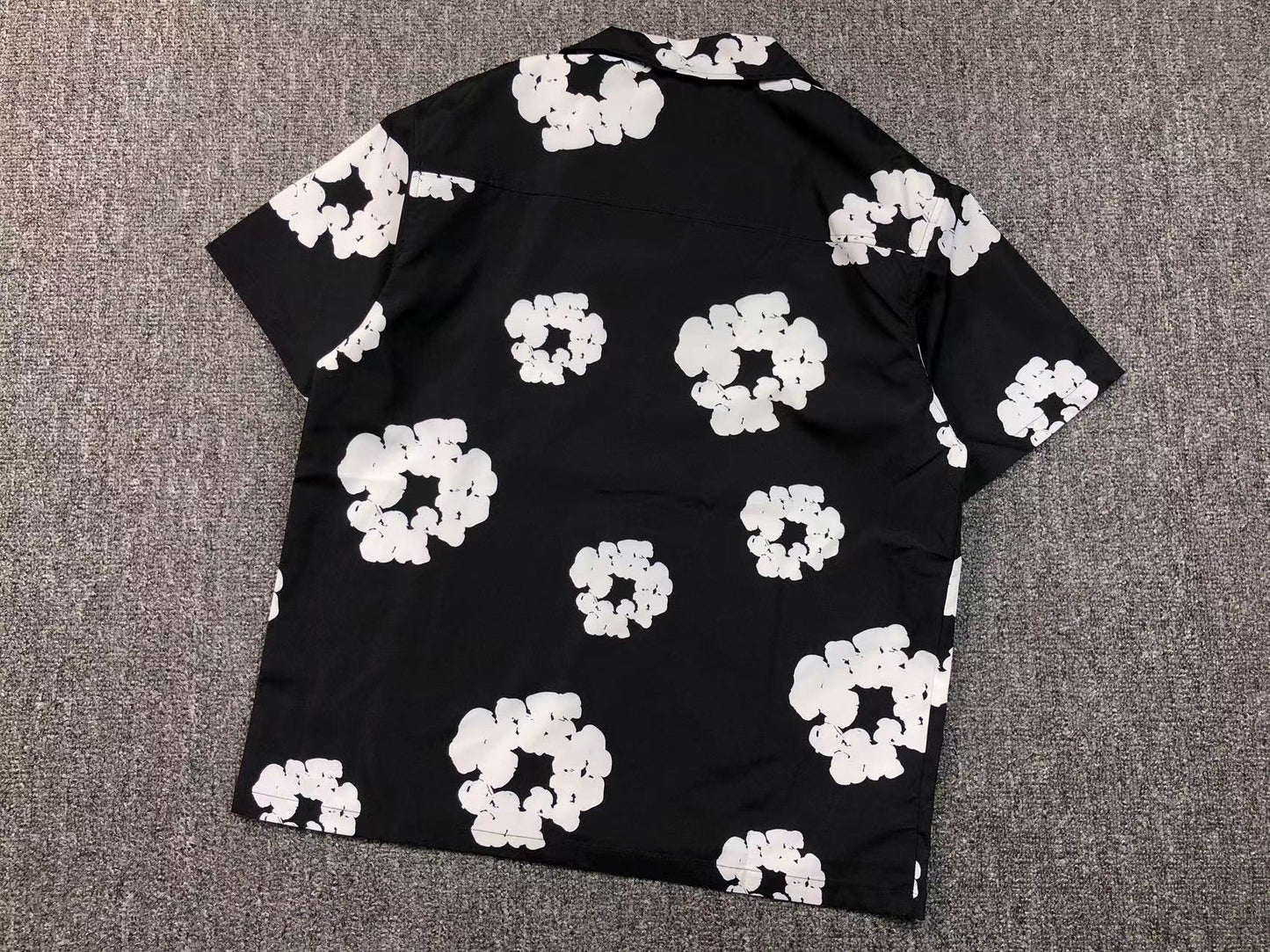 Tuta da bagno con strappi in denim