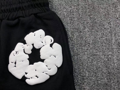 Completo corto con strappi in denim