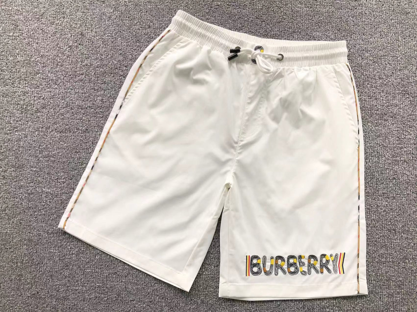 Pantaloncini Burberry