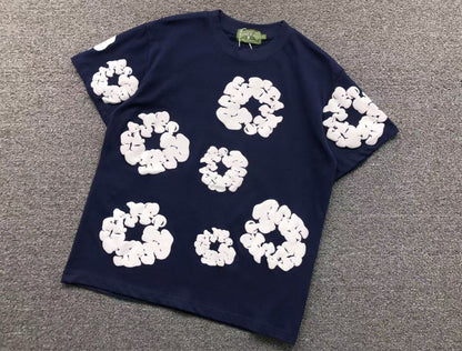 Completo corto con strappi in denim