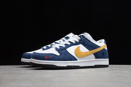 Nike x Kasina Dunk Low „80er-Bus“ 