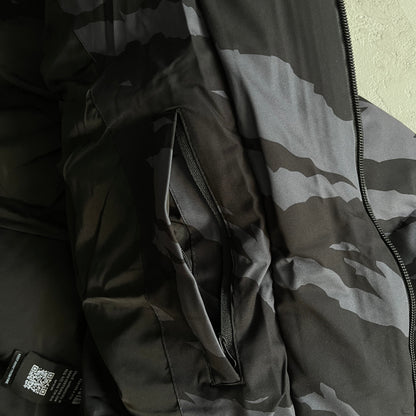 Giacca imbottita Trapstar Hyperdrive Technical Black Tiger Camo 