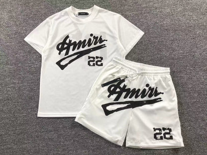 Pantaloncini e maglietta Amiri