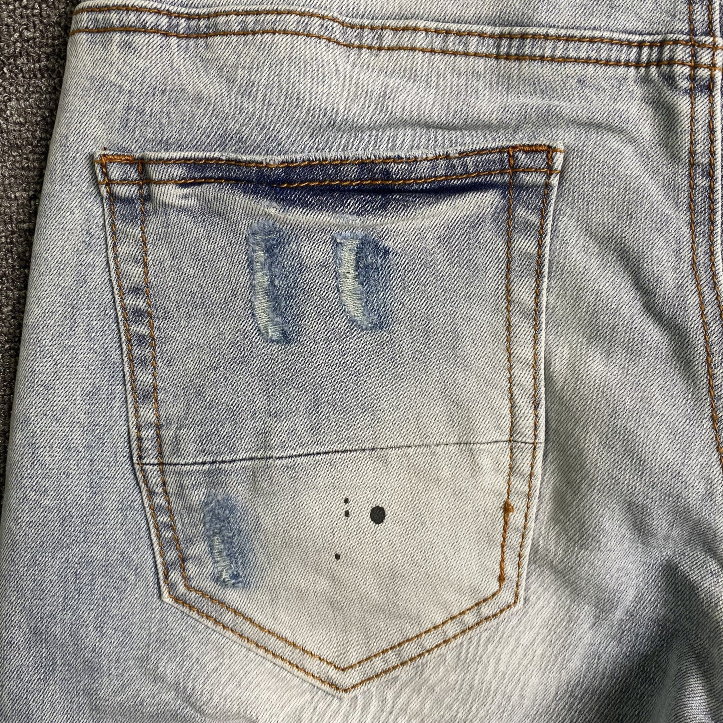 Schmale Jeans der Marke Purple Brand