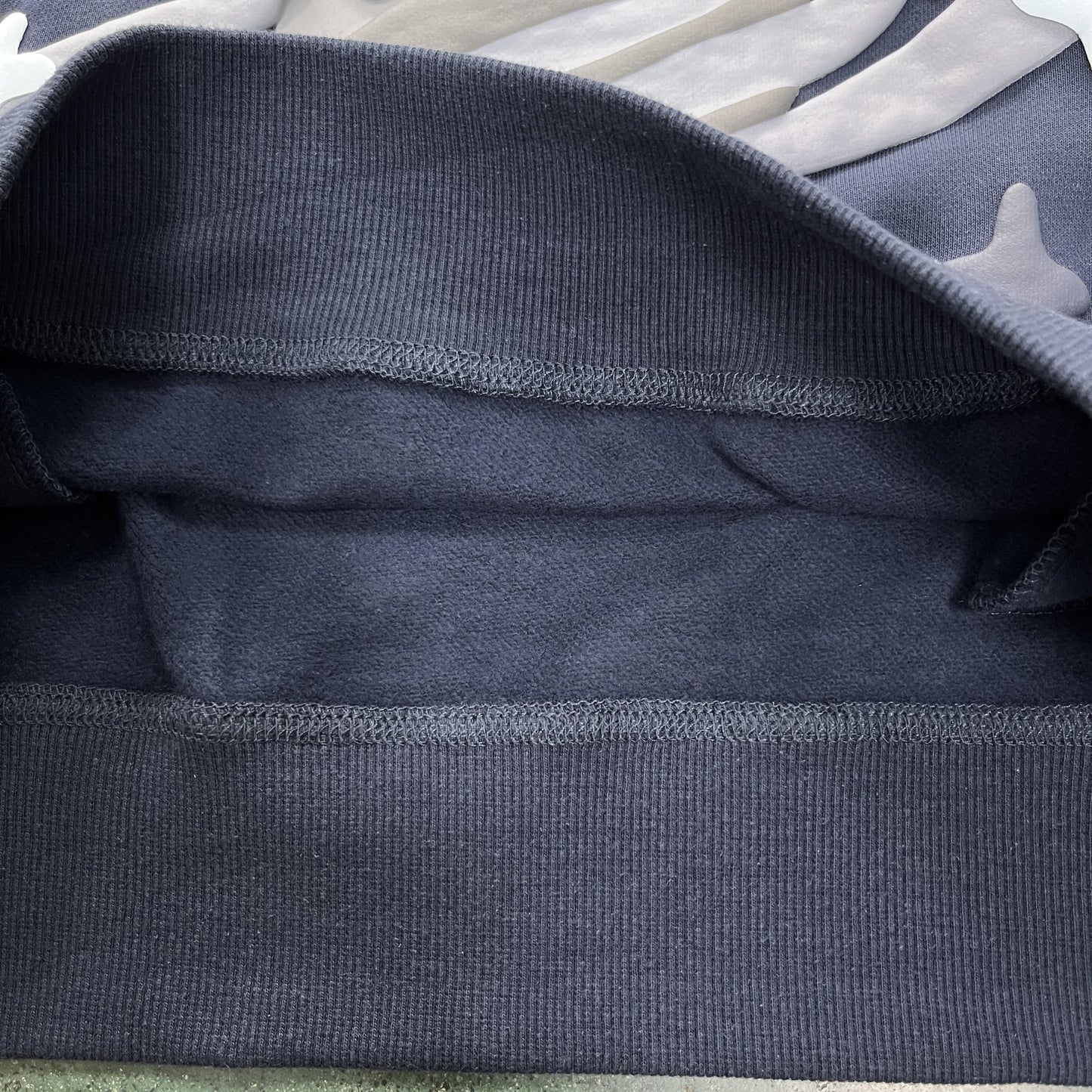 Broken Planet Into The Abyss Kapuzenpullover 