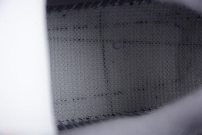 Air Jordan 4 Retro Bred 