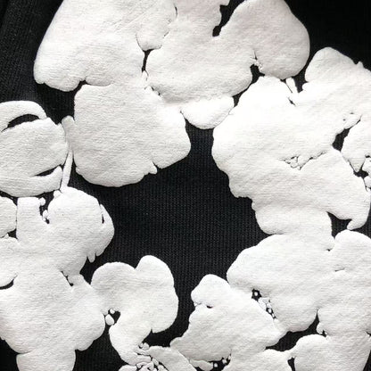 Pantaloncini con strappi in denim 