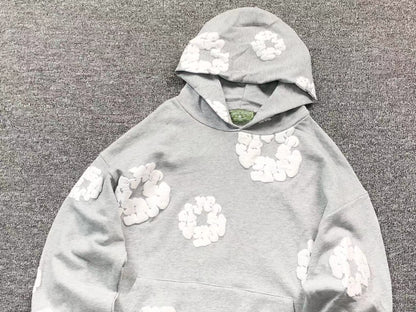 Il denim strappa la ghirlanda di cotone