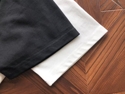 Maglietta con lacrime di denim 