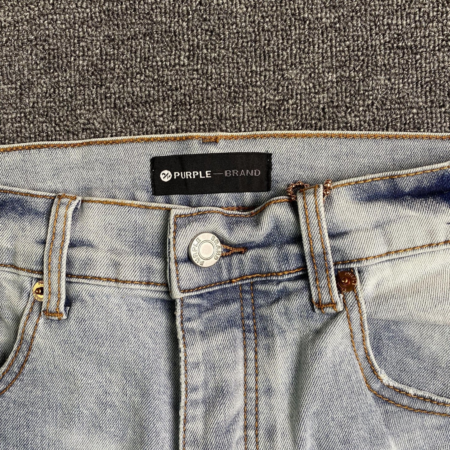 Schmale Jeans der Marke Purple Brand
