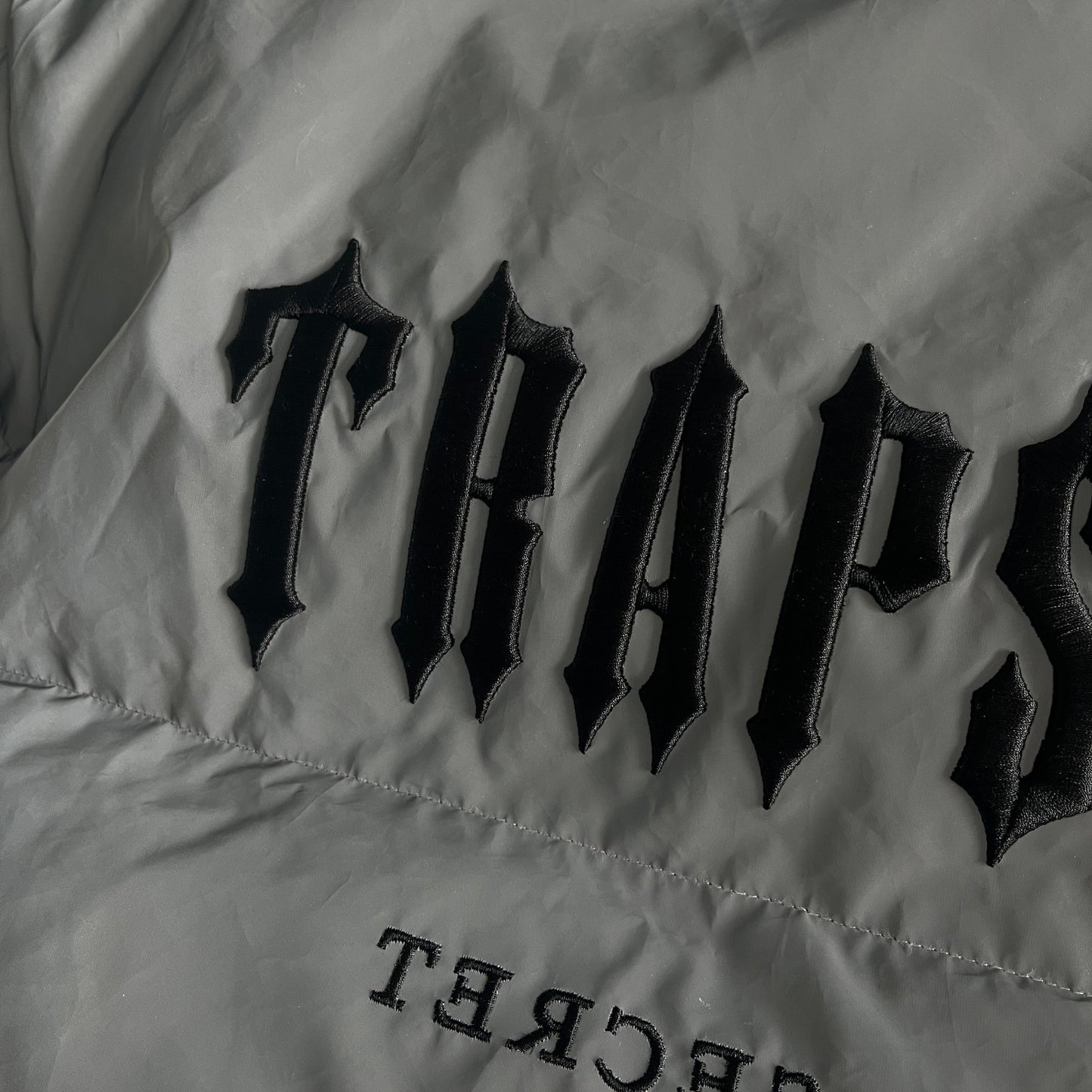 Giacca imbottita Trapstar con cappuccio riflettente 2.0 