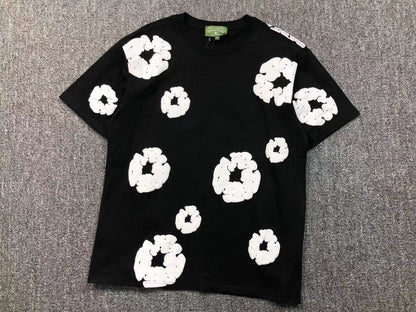 Completo corto con strappi in denim